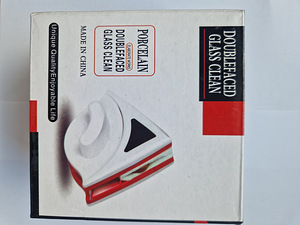 Double faced glass cleaner (1 foto / 2)