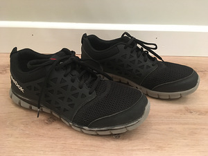 Кроссовки Reebok размер 40,5 (2 фото из 5)