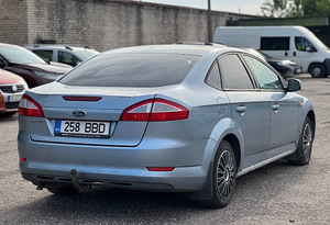 FORD MONDEO (4 фото из 9)