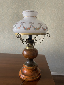 Komplekt (laud, tool, lamp) (4 foto / 5)