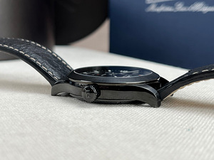 Eberhard & Co. - Aiglon Noir Grande Taille Date (6 foto / 7)