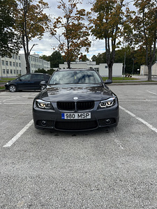 BMW 320D (2 фото из 8)