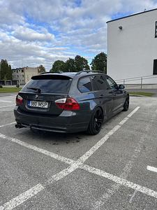 BMW 320D (5 фото из 8)