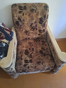Annan ära tugitoolid. (1 foto / 2)