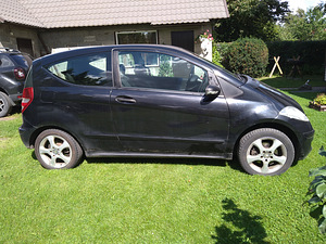 Mercedes-Benz A-200 (5 фото из 9)