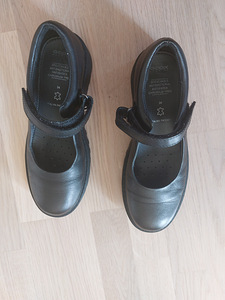 Geox (4 foto / 4)