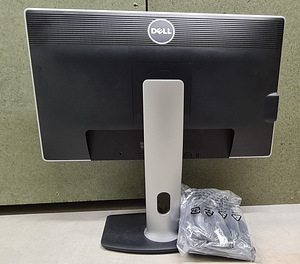 Монитор Dell 23" UltraSharp U2312HMT (2 фото из 3)