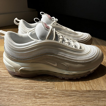 Nike tossud nr 40