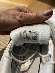 Кроссовки Nike размер 40 (3 фото из 5)