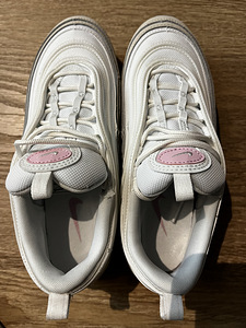Кроссовки Nike размер 40 (4 фото из 5)