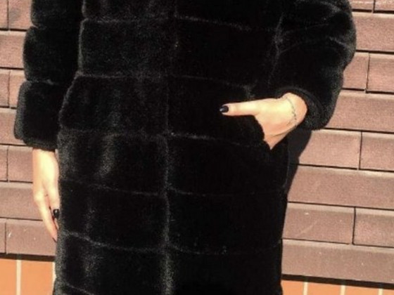 Karusnahkne mantel