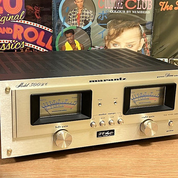 Усилитель мощности Marantz 300DC