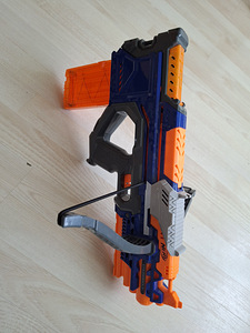 Продается nerf (3 фото из 6)
