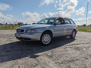 Audi a4 (1 фото из 13)