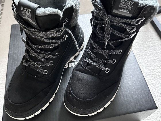 Зимние сапоги Roxy 37