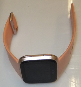 Nutikellad Fitbit Versa FB505 + laadija (5 foto / 6)