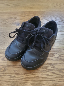 Adidas nr 37,5 (1 фото из 2)