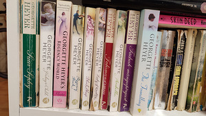 Müüa Georgette Heyer teoste kogumik (12 raamatut) (1 foto / 1)