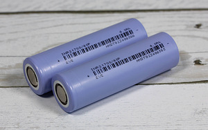 EVE INR21700-40P 4000mAh - 50A (1 foto / 1)