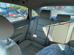 AUDI A6 C6 2.0 BENSIIN, AUTOMAAT, 2.0 125 KWT, VARUOSAD (7 foto / 9)