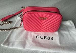 Сумка Guess (1 фото из 2)
