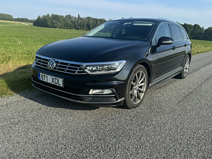 Volkswagen Passat 2.0 R4 140kW R-line 4Motion (1 фото из 15)
