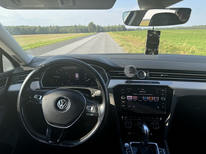 Volkswagen Passat 2.0 R4 140kW R-line 4Motion (6 фото из 15)