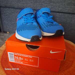 Nike tossud s 27,5 (1 foto / 2)