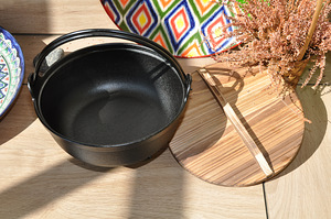 Malmist pott D29cm 3.5L puidust kaanega (9 foto / 10)