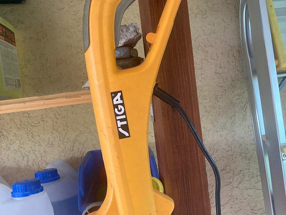 Grass trimmer