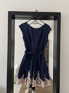 Новое платье (M) (4 фото из 6)