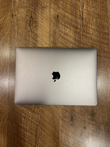 Müüa Macbook Air (1 foto / 4)
