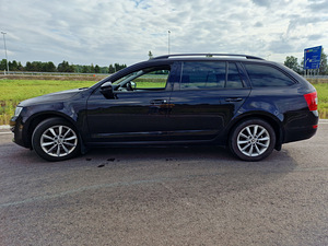 Skoda Octavia Combi 2014 (4 фото из 7)