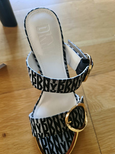 DKNY uued rihmikud plätud uued suurus 6.5 ( 36,5 ) (4 foto / 4)