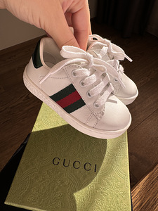 Gucci (дети) размер 20 (1 фото из 6)