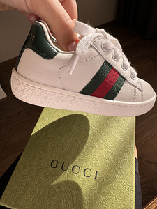 Gucci (дети) размер 20 (2 фото из 6)