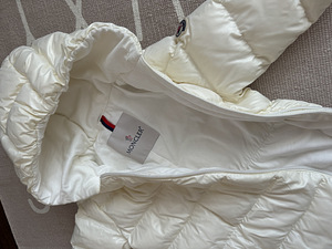 Moncler baby snowsuit (5 foto / 8)