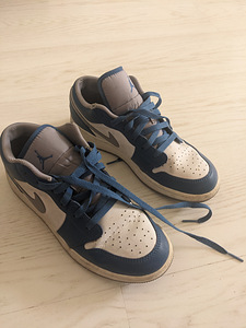 Nike Air Jordan Low (2 фото из 3)