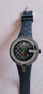 Часы Gucci (2 фото из 3)