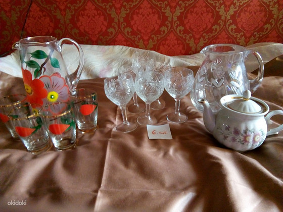 Кувшины рюмки