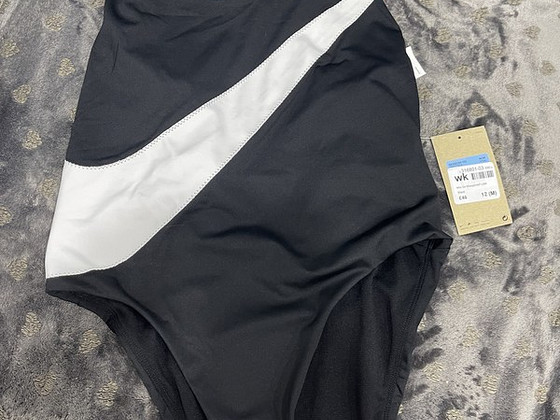Новый купальник Nike