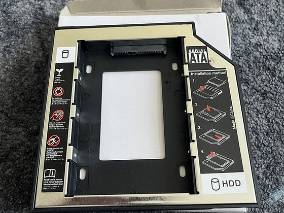 Адаптер для HDD, SSD в ноутбук.