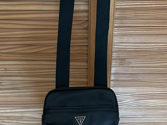 Сумка Guess