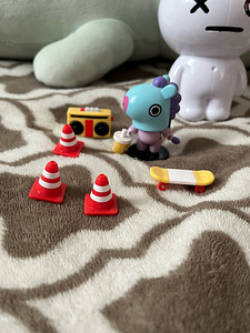 BTS bt21 figuur nukk kpop exo twice (2 foto / 3)