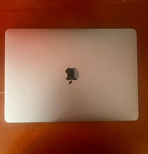 Mac Book M1 (2 foto / 3)