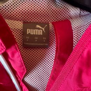 PUMA ЛЕГКАЯ СПОРТИВНАЯ КУРТКА - S (3 фото из 4)