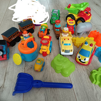 Игрушки