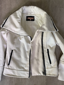 Bershka КУРТКА - S (1 фото из 7)