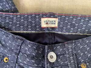 Tommy Hilfiger S-M püksid UUS (2 foto / 7)
