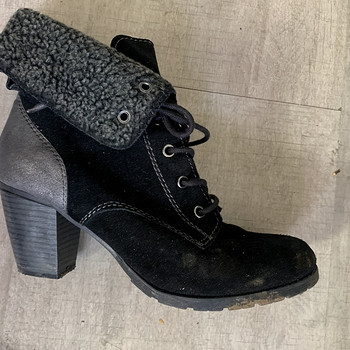 Кожаные сапоги Tamaris 40.5-41